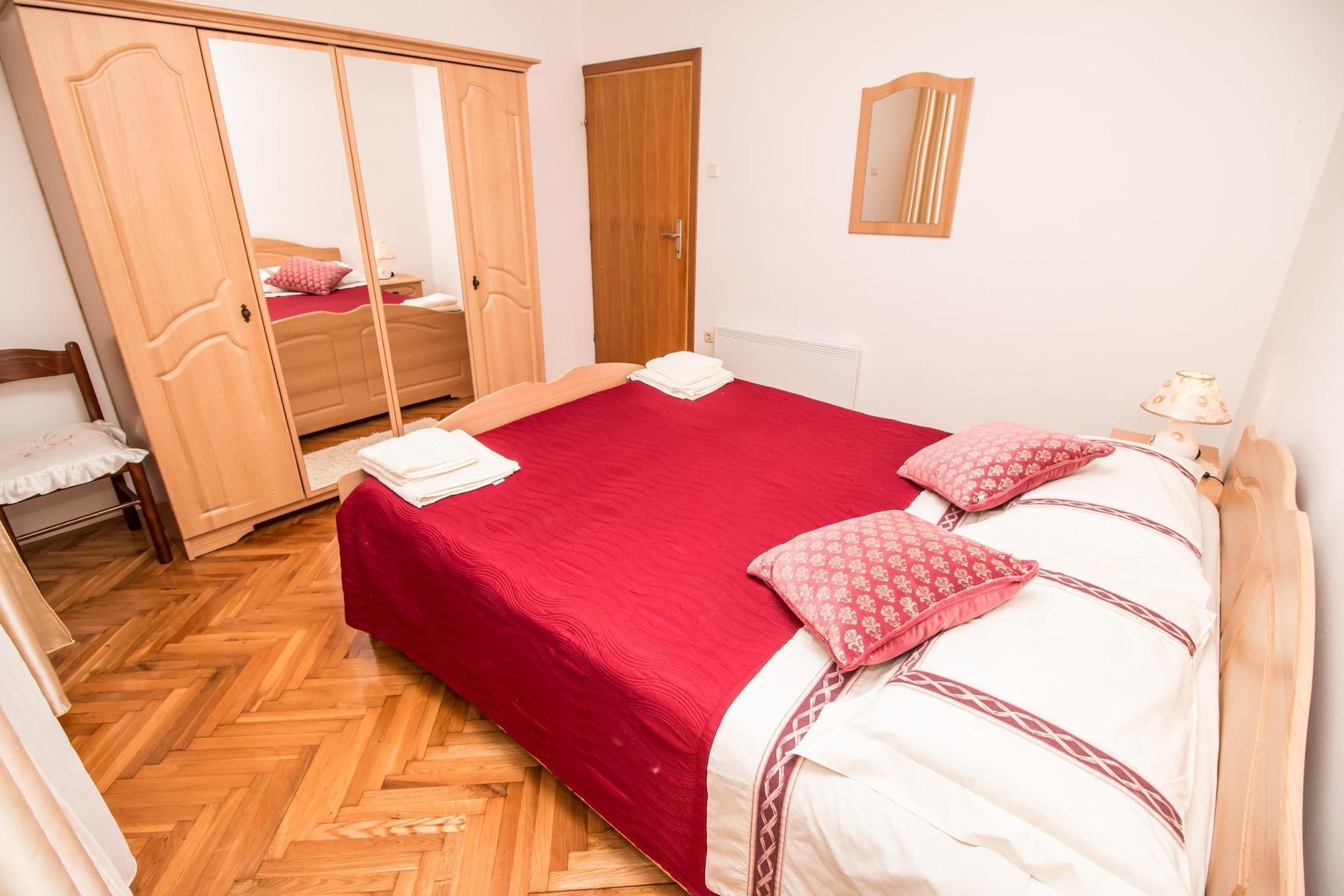 Apartments Divna Rovigno Esterno foto